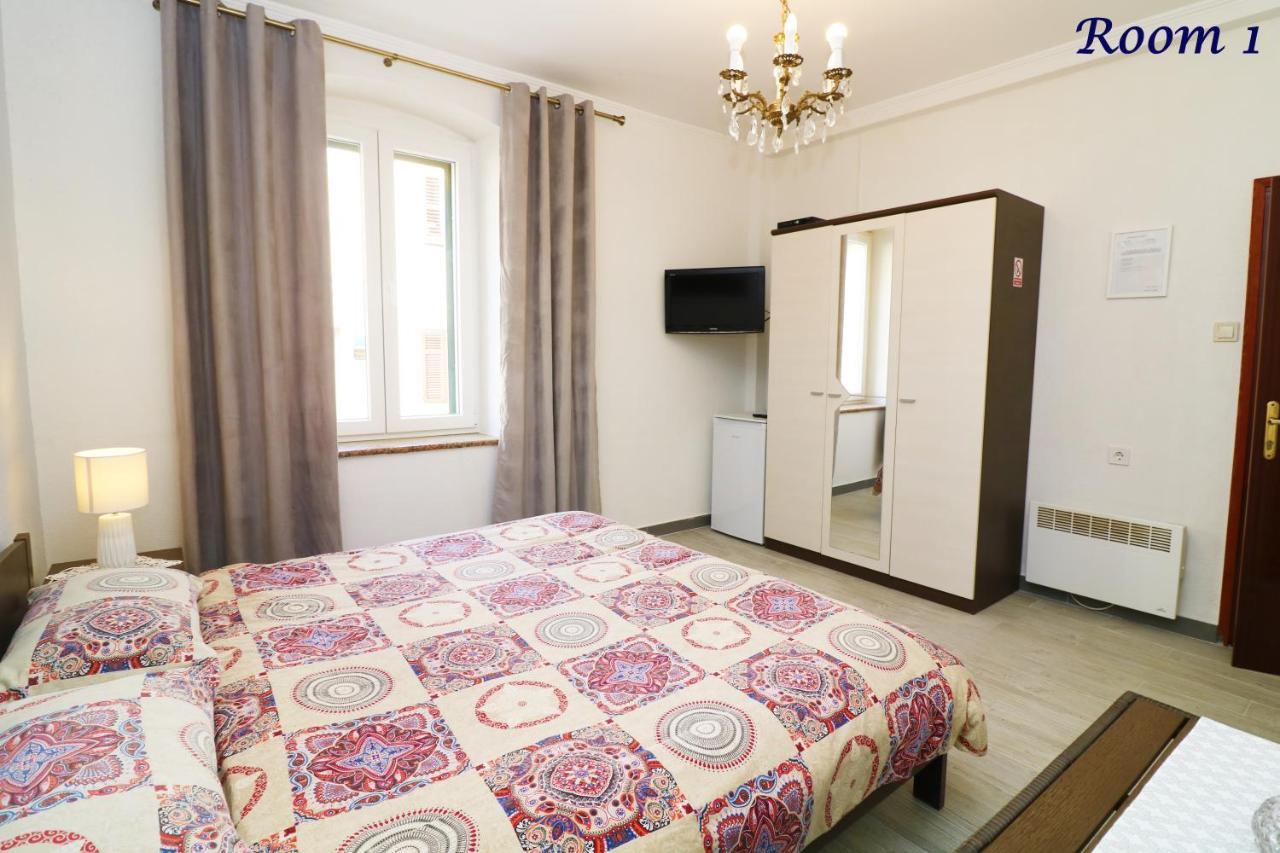 Old Town Rooms And Apartment Poreč Dış mekan fotoğraf